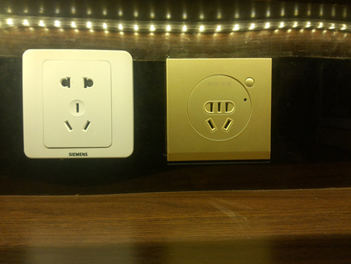 物聯(lián)傳感墻面插座系列